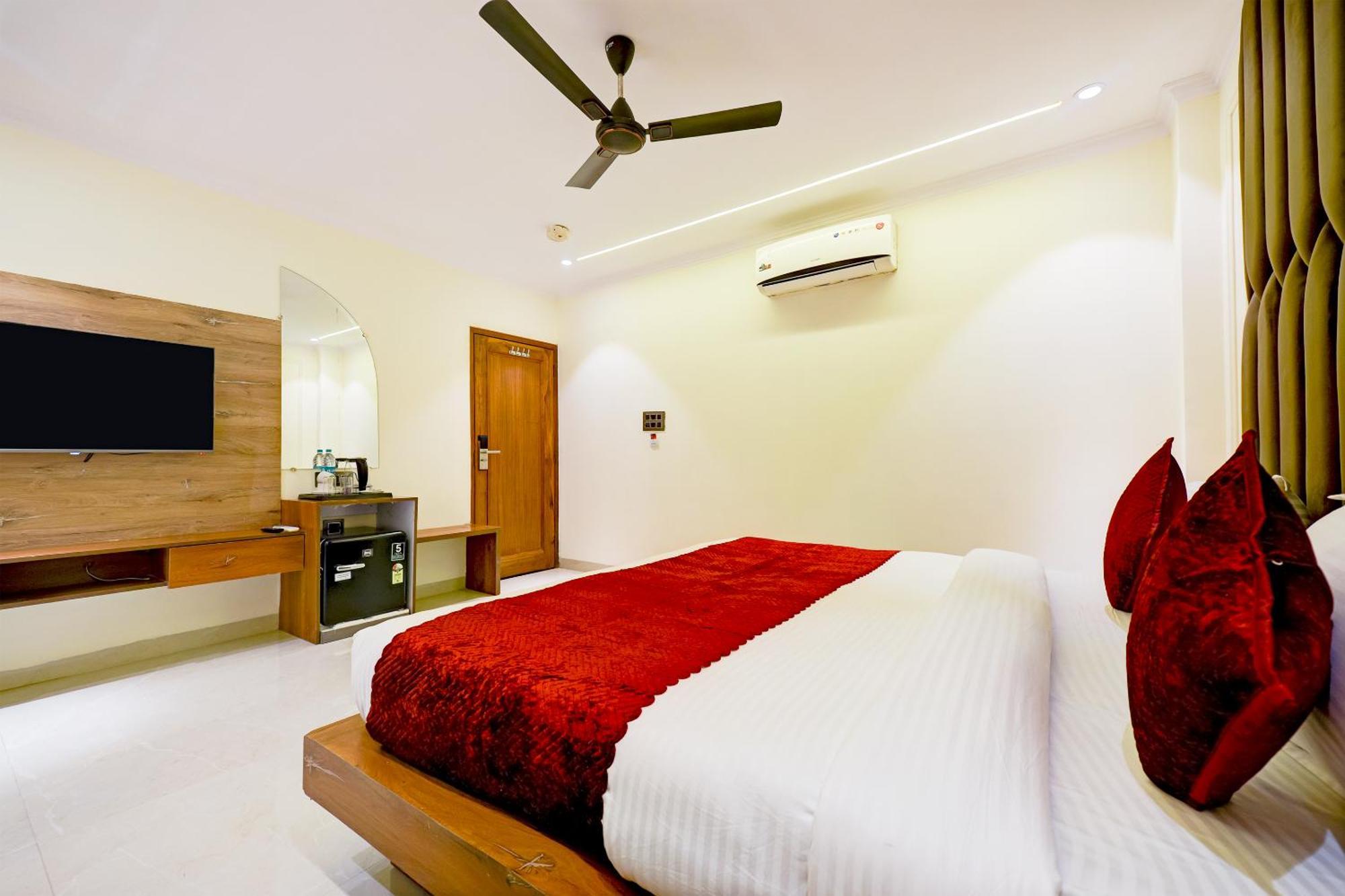 Hotel Surya Plaza New Delhi Exterior foto