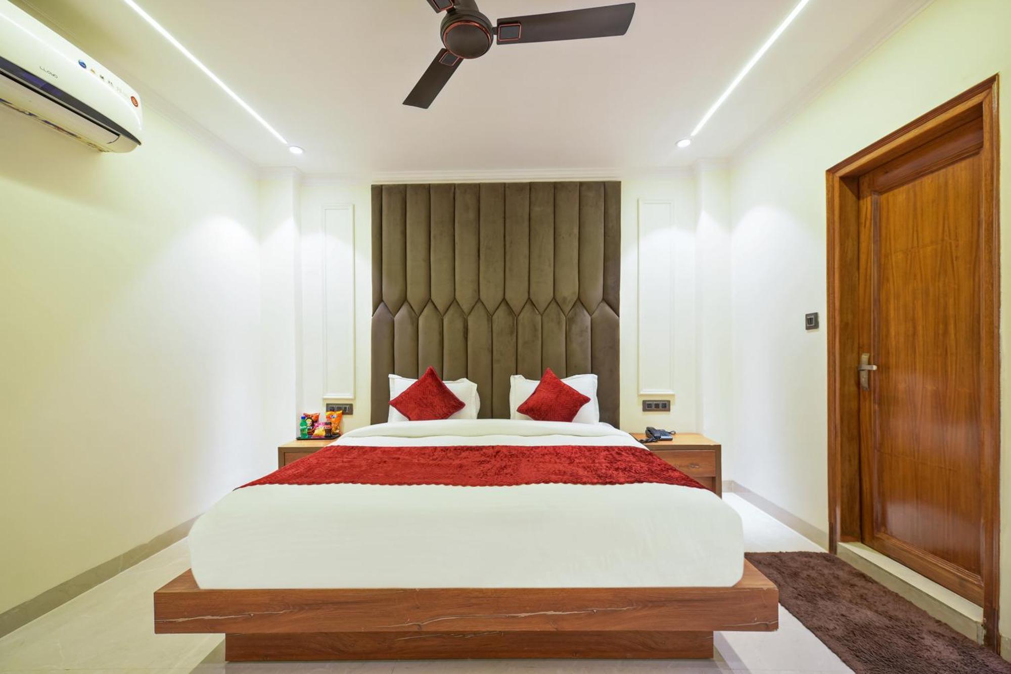 Hotel Surya Plaza New Delhi Exterior foto