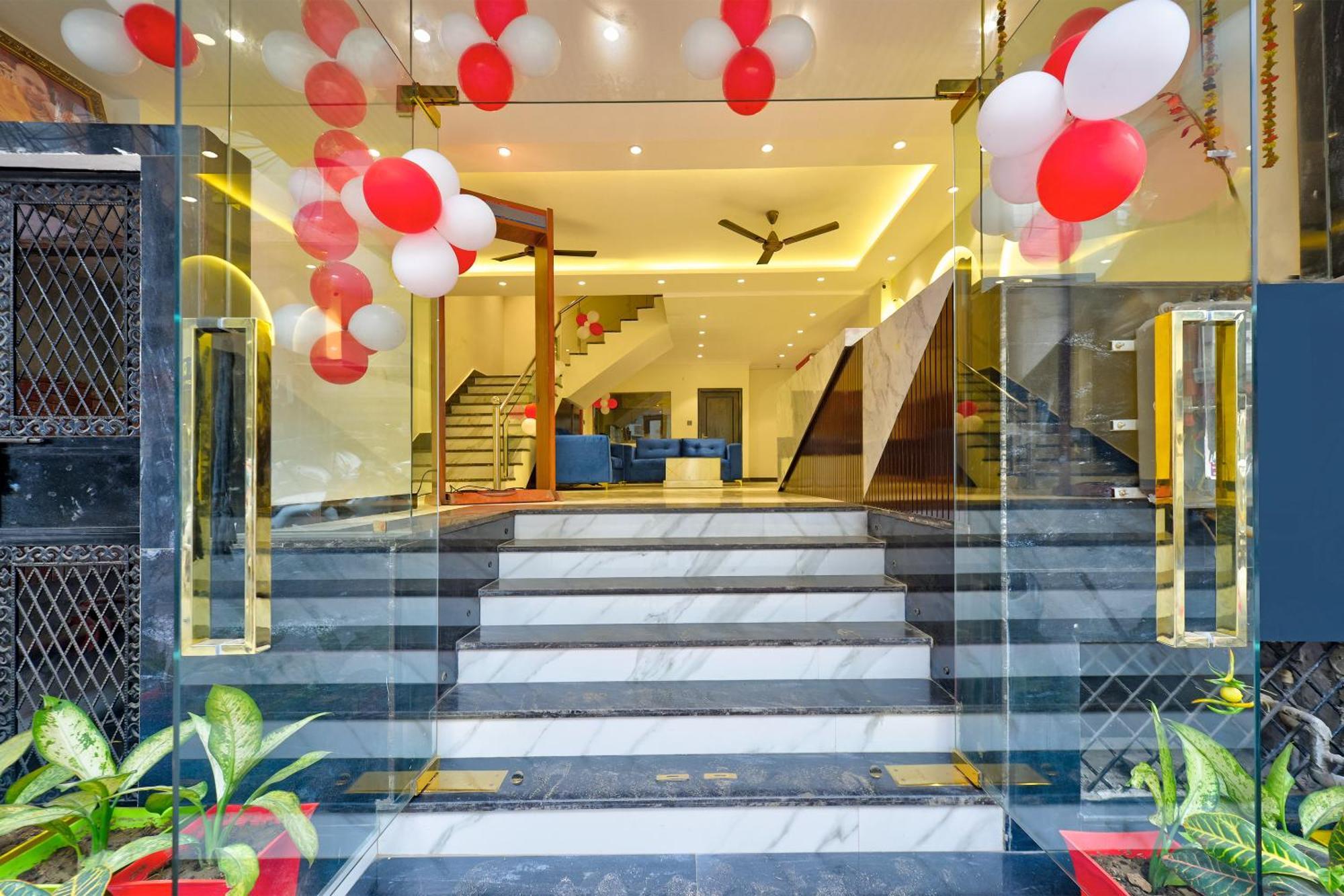 Hotel Surya Plaza New Delhi Exterior foto