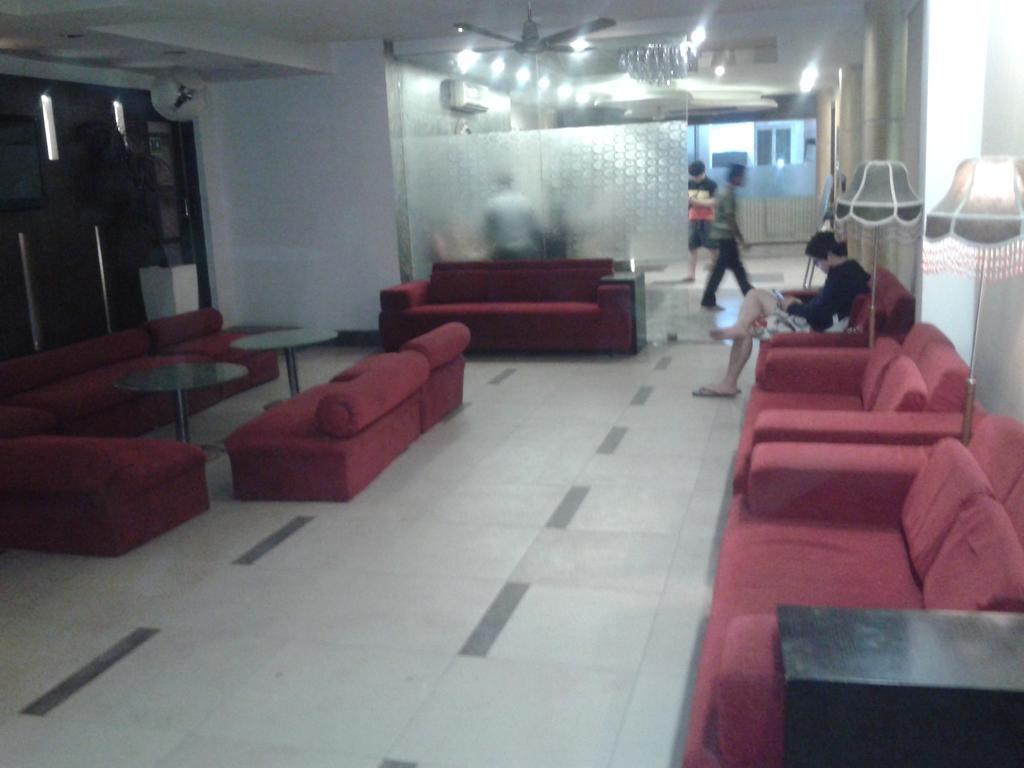Hotel Surya Plaza New Delhi Exterior foto